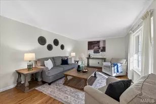 1011 Ferngate Ln, Creve Coeur, MO 63141 - Photo 3