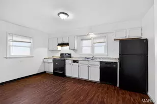 9739 Balboa Dr, Saint Louis, MO 63136 - Photo 15