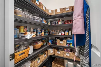 16291 Upper Chesterfield Ridge Drive, Chesterfield, MO 63017 - Photo 9