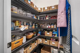 16291 Upper Chesterfield Ridge Dr, Chesterfield, MO 63017 - Photo 9