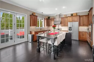 16291 Upper Chesterfield Ridge Dr, Chesterfield, MO 63017 - Photo 7