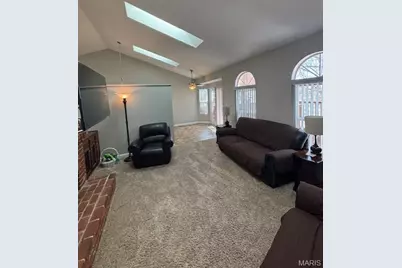 4925 Lowndes Drive, Mehlville, MO 63129 - Photo 7