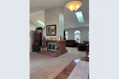 4925 Lowndes Drive, Mehlville, MO 63129 - Photo 3