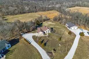 113 Bridlespur Ct, Hawk Point, MO 63349 - Photo 75