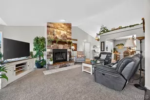 113 Bridlespur Ct, Hawk Point, MO 63349 - Photo 21