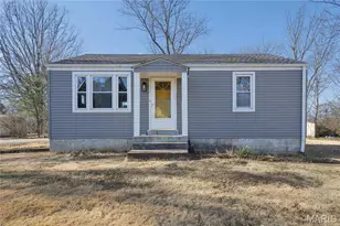 911 Self Dr, Fenton, MO 63026 - Photo 1