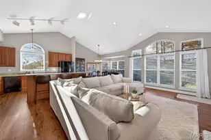 664 Bluffs View Ct, Eureka, MO 63025 - Photo 9