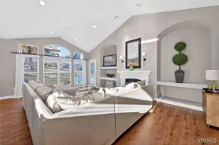 664 Bluffs View Ct, Eureka, MO 63025 - Photo 7