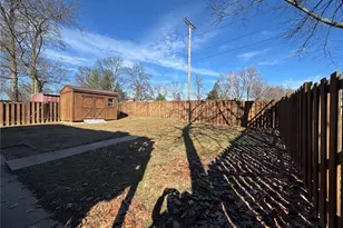 2 Oak Ridge Pond Rd, Hannibal, MO 63401 - Photo 37