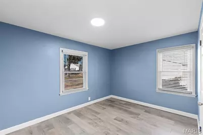 1914 Overland Drive, Saint Louis, MO 63114 - Photo 17
