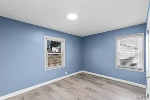 1914 Overland Dr, Saint Louis, MO 63114 - Photo 17