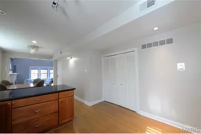 404 S Hanley Road #2S, Clayton, MO 63105 - Photo 17