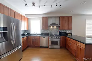 404 S Hanley Rd, Clayton, MO 63105 - Photo 15