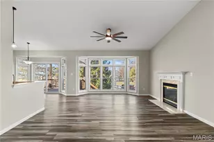 7101 Curtis Dr, Dardenne Prairie, MO 63368 - Photo 9