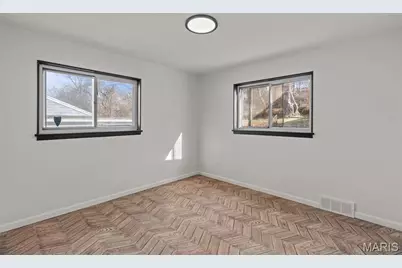 5544 Sapphire Avenue, Saint Louis, MO 63136 - Photo 19