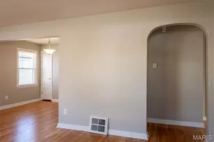 8570 North Ave, Saint John, MO 63114 - Photo 5