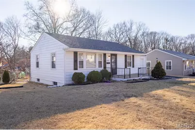 8570 North Avenue, Saint John, MO 63114 - Photo 15