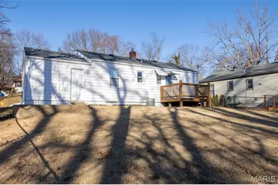 8570 North Avenue, Saint John, MO 63114 - Photo 17