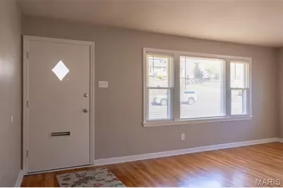 8570 North Avenue, Saint John, MO 63114 - Photo 3