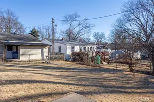8570 North Ave, Saint John, MO 63114 - Photo 21