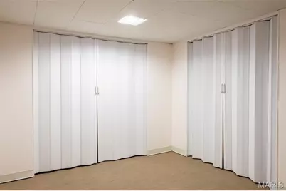 8570 North Avenue, Saint John, MO 63114 - Photo 39