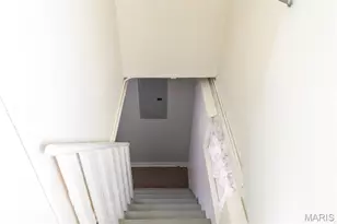 8570 North Ave, Saint John, MO 63114 - Photo 7