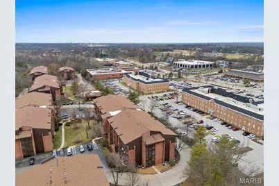 572 Coeur De Royale Drive #306, Saint Louis, MO 63141 - Photo 23