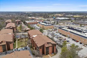 572 Coeur de Royale Dr, Saint Louis, MO 63141 - Photo 23