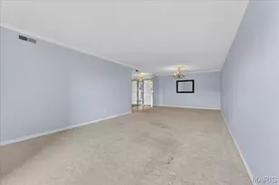 572 Coeur de Royale Dr, Saint Louis, MO 63141 - Photo 5