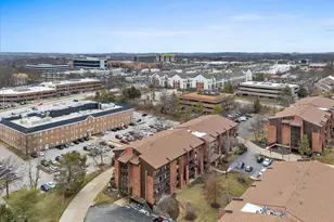 572 Coeur de Royale Dr, Saint Louis, MO 63141 - Photo 25