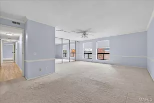 572 Coeur de Royale Dr, Saint Louis, MO 63141 - Photo 15