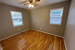 1652 Oliveto Ln, Hazelwood, MO 63042 - Photo 11