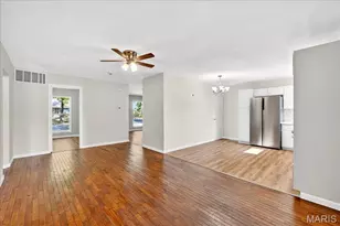 6360 Silver Fox Dr, Florissant, MO 63034 - Photo 7