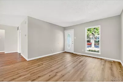 6360 Silver Fox Drive, Florissant, MO 63034 - Photo 5