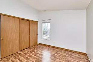 1960 Marine Terrace Dr, Maryland Heights, MO 63146 - Photo 13