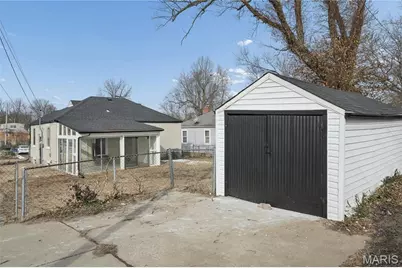 222 Henquin Drive, Saint Louis, MO 63135 - Photo 25