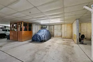 1940 Meadowtree Ln, Kirkwood, MO 63122 - Photo 29