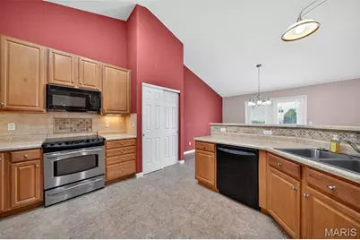 811 Homefield Grove Court, O'Fallon, MO 63366 - Photo 5