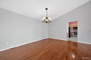 811 Homefield Grove Ct, O'Fallon, MO 63366 - Photo 9