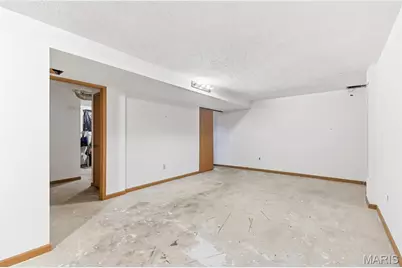 12123 Wesland Drive, Maryland Heights, MO 63043 - Photo 13