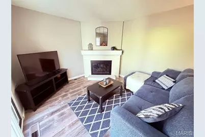 1864 Redcoat Drive, Maryland Heights, MO 63043 - Photo 11