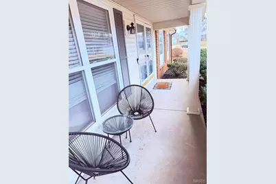 1864 Redcoat Drive, Maryland Heights, MO 63043 - Photo 5