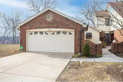 5640 Duchesne Parque Drive, Saint Louis, MO 63128 - Photo 1
