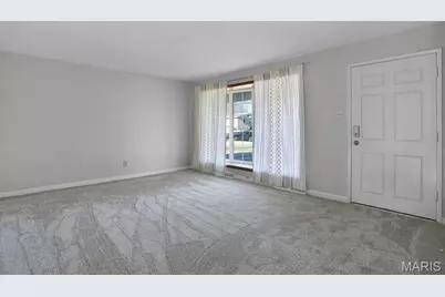 1820 Swallow Lane, Florissant, MO 63031 - Photo 3