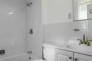 1820 Swallow Ln, Florissant, MO 63031 - Photo 19