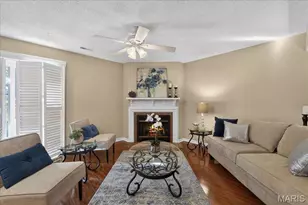 9185 Wrenwood Ln, Brentwood, MO 63144 - Photo 3