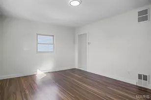 4375 Haven St, Saint Louis, MO 63116 - Photo 5