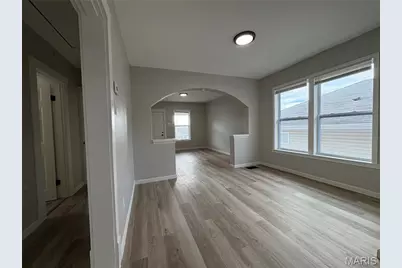 7027 Plateau Avenue, Saint Louis, MO 63117 - Photo 5