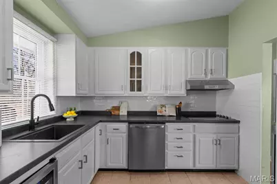 1325 Kappel Drive, Saint Louis, MO 63135 - Photo 11