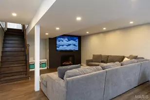 12415 Matthews Ln, Saint Louis, MO 63127 - Photo 17